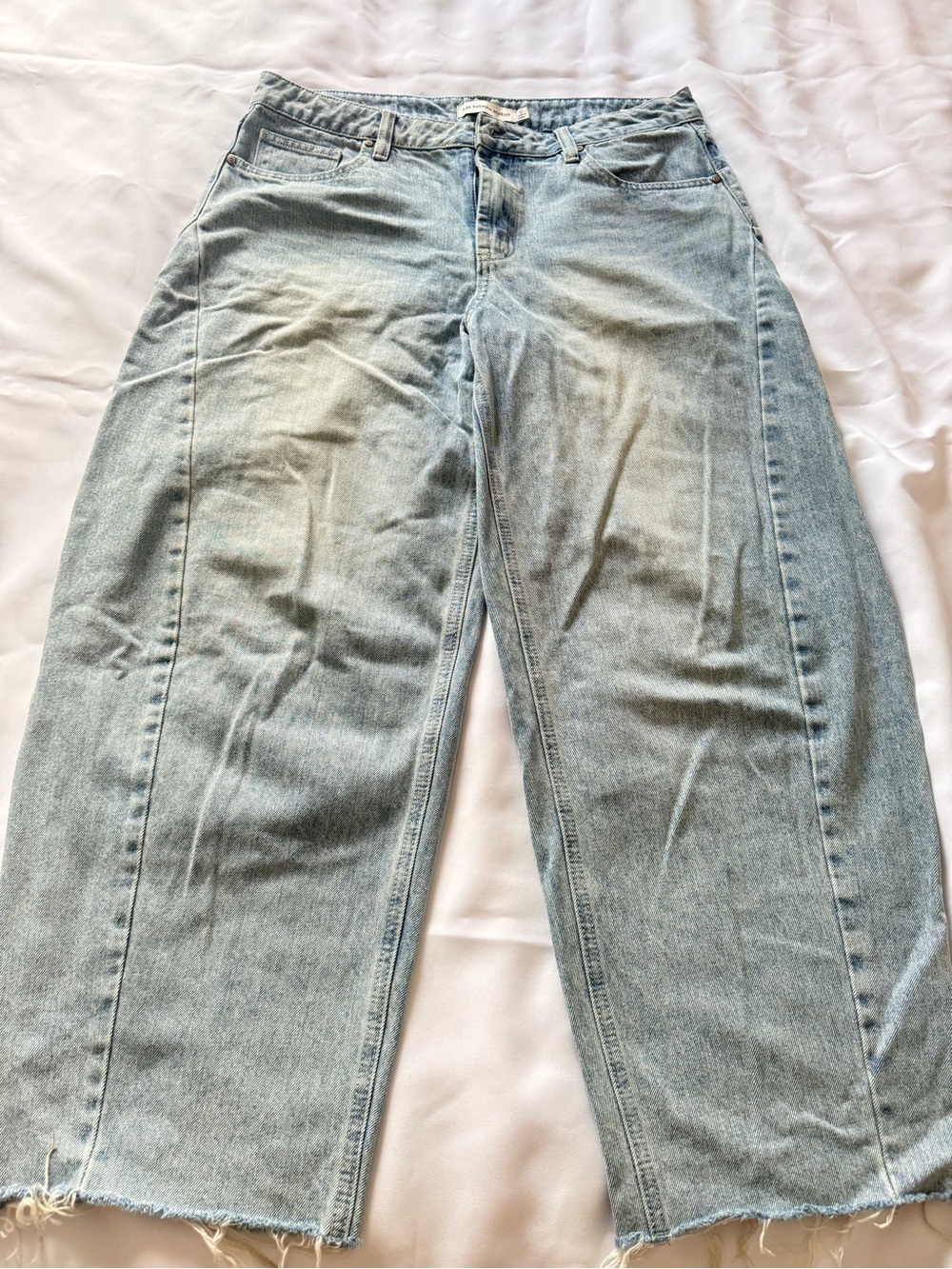 2 pairs of Rebecca Minkoff jeans size 10 ,and Song size 7/28. - Picture 9 of 15